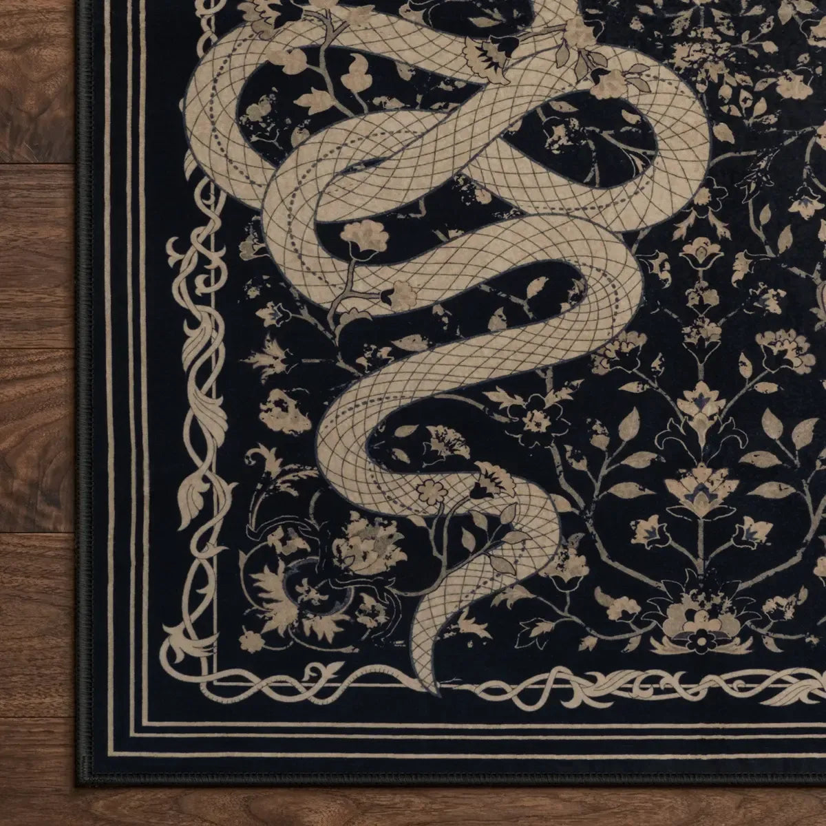 Modern Snake Design Washable Area Rug, Ultra Soft Non-Slip Indoor Carpet for Living Room, Bedroom & Home Office Decor